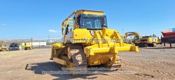 Bulldozer-Cat-D6tXl-0340-16
