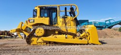Bulldozer-Cat-D6tXl-0340-24