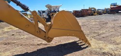 Excavadora-Cat-326Fl-0813-13