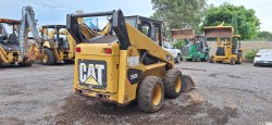 Minicargador-Caterpillar-252B3-1851-12