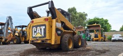 Minicargador-Caterpillar-252B3-1851-6