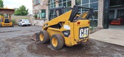 Minicargador-Caterpillar-252B3-1851-8