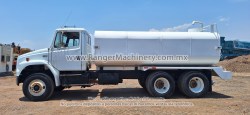 PipaParaAgua-Freightliner-Fl80-1701-13