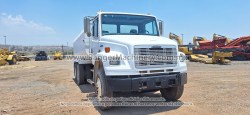 PipaParaAgua-Freightliner-Fl80-1701-193