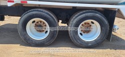 PipaParaAgua-Freightliner-Fl80-1701-203