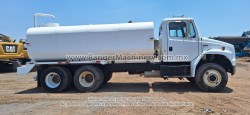PipaParaAgua-Freightliner-Fl80-1701-6