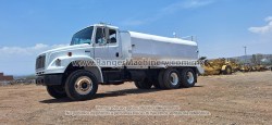 PipaParaAgua-Freightliner-Fl80-1701-9