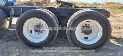 Tractocamion-Kenworth-T800b-5820-21