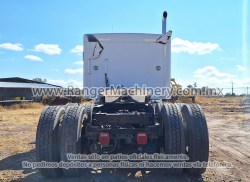 Tractocamion-Kenworth-T800b-5820-4