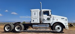 Tractocamion-Kenworth-T800b-5820-5