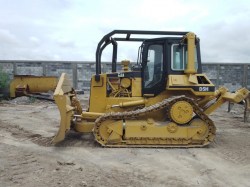 bulldozer-caterpillar-2123-d5h-47