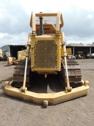 bulldozer-caterpillar-D6D-serie5247-1