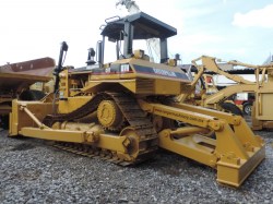 bulldozer-caterpillar-D7H-serie1391-4