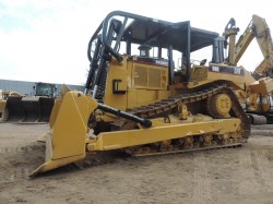 bulldozer-caterpillar-D8R-serie0606-8