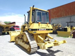 bulldozer-caterpillar-d4h-0377-1986-7