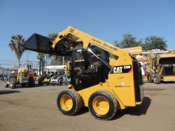 minicargador-caterpillar-226D-serie0948-20