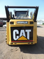 minicargador-caterpillar-242B-serie0682-5