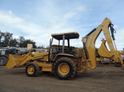 retroexcavadora-caterpillar-416D-serie5484-4